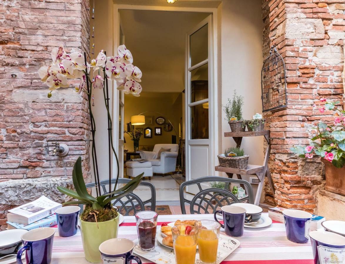 La Delizia Central Apartment Lucca Luaran gambar