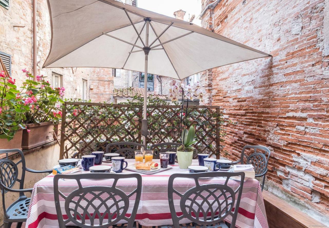 La Delizia Central Apartment Lucca Luaran gambar