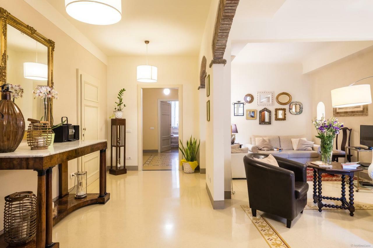 La Delizia Central Apartment Lucca Luaran gambar